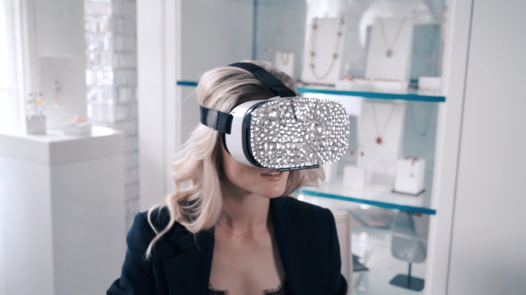 Mastercard ร่วมกับ Swarovski เปิดประสบการณ์ช็อปปิ้งผ่าน VR