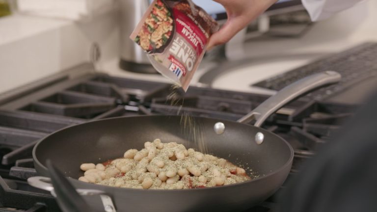 IBM ร่วมกับ McCormick & Company สร้างรสชาติและสูตรอาหารใหม่ด้วย AI